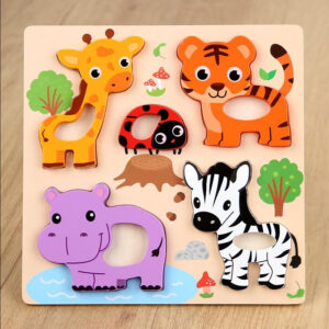Wild life puzzle for toddlers with animal pieces